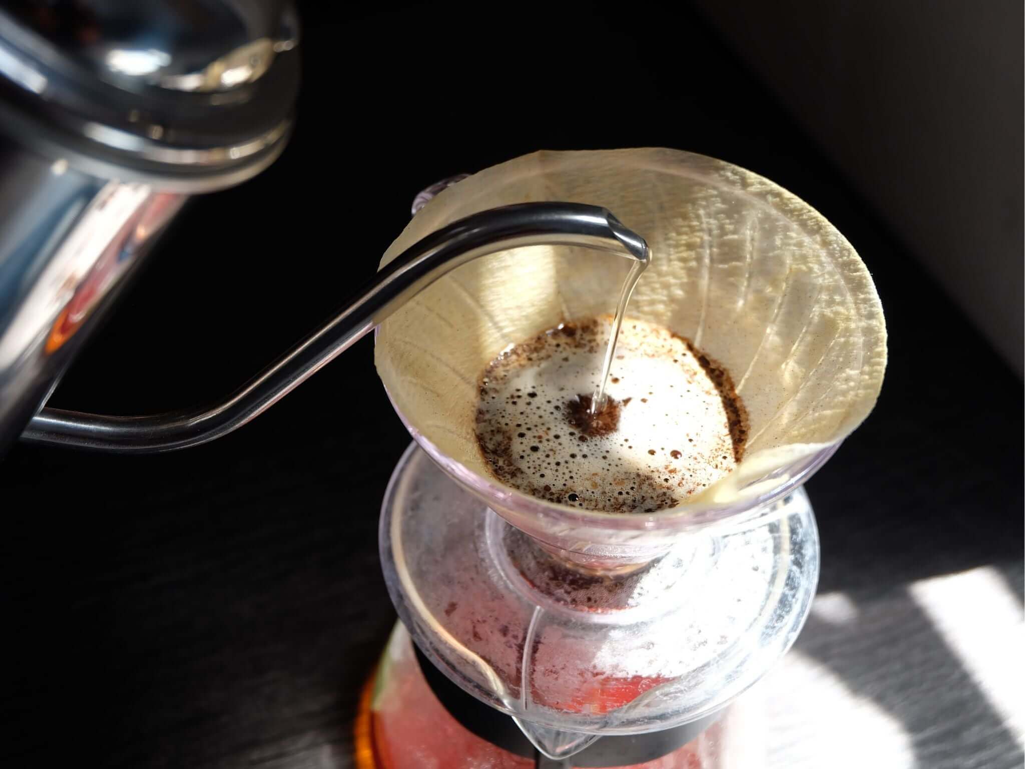 Filter coffee being brewed into chemex