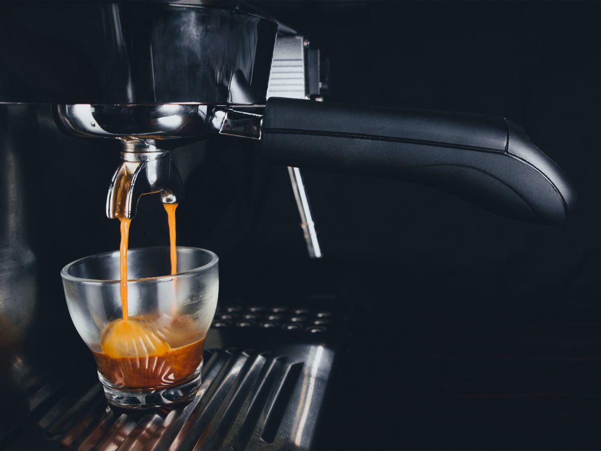 Double shot extraction from espresso machine